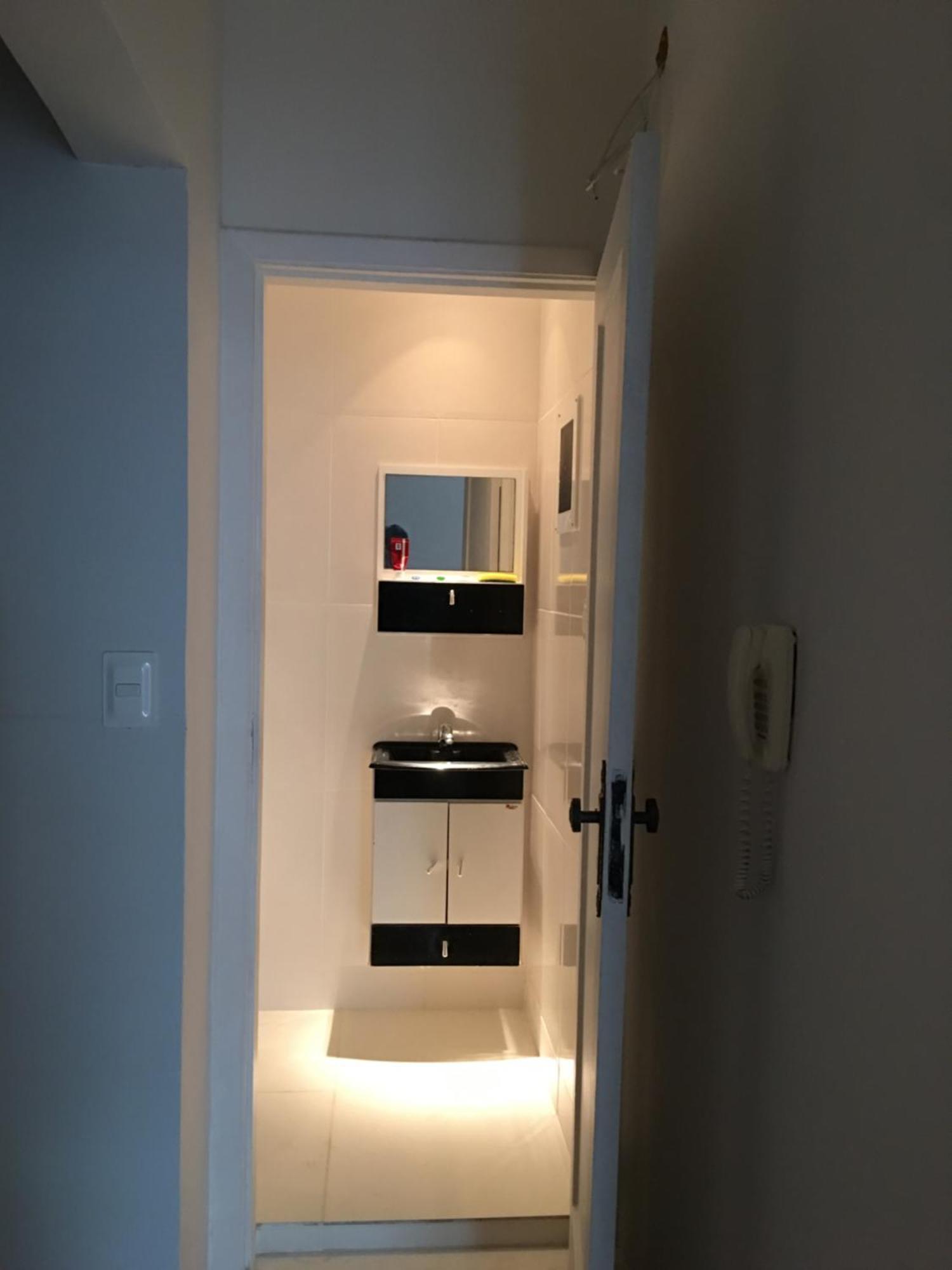 1 Block From Copacabana Beach, Whole Apt, Posto 4 里约热内卢 外观 照片