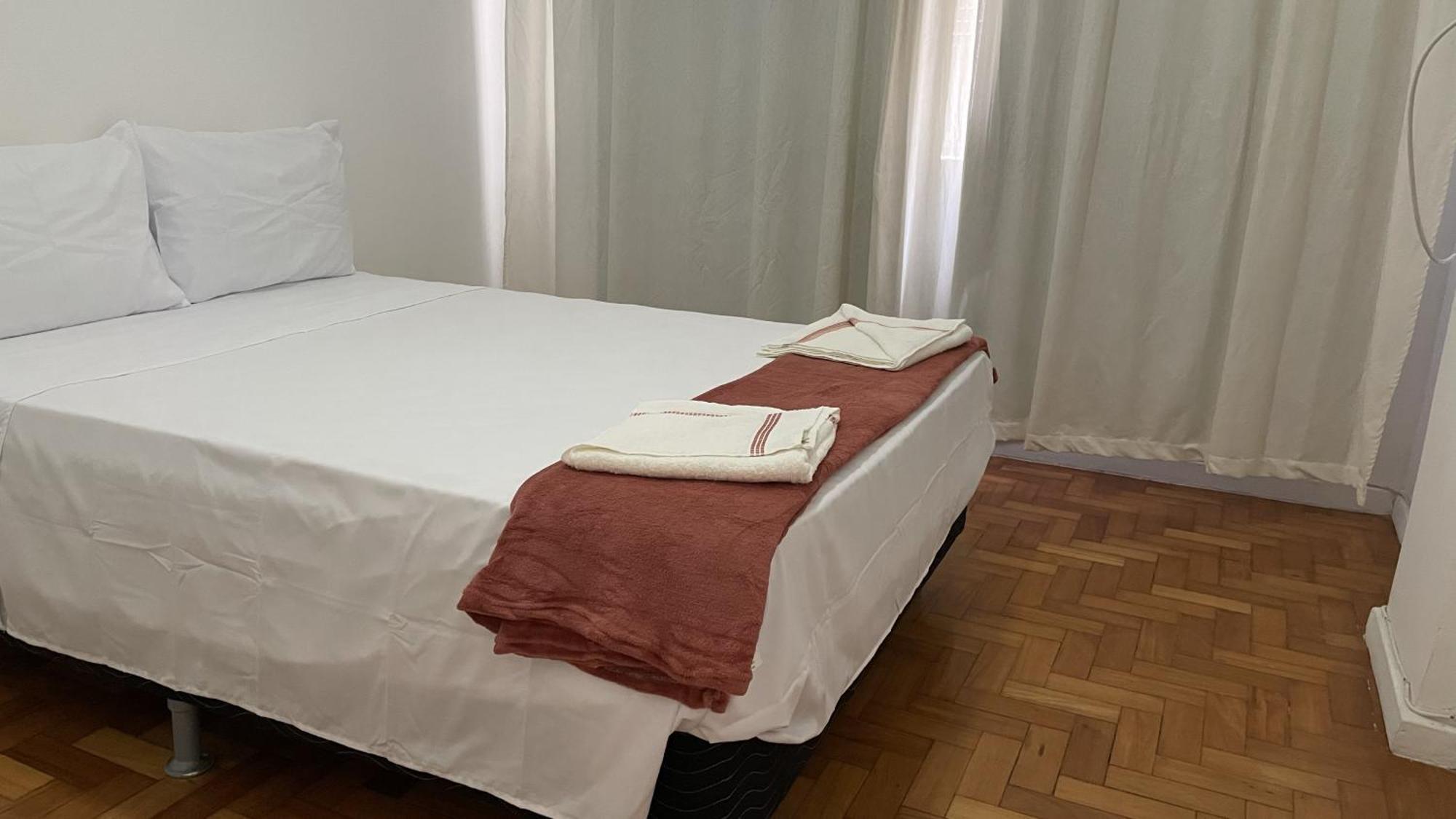 1 Block From Copacabana Beach, Whole Apt, Posto 4 里约热内卢 外观 照片